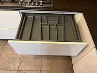 Keuken met apparatuur - afbeelding 17 van  19