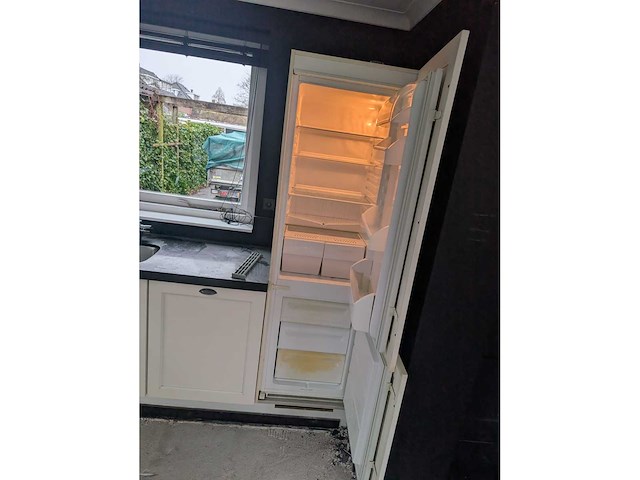 Keuken met apparatuur - afbeelding 18 van  29