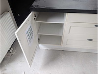 Keuken met apparatuur - afbeelding 19 van  29