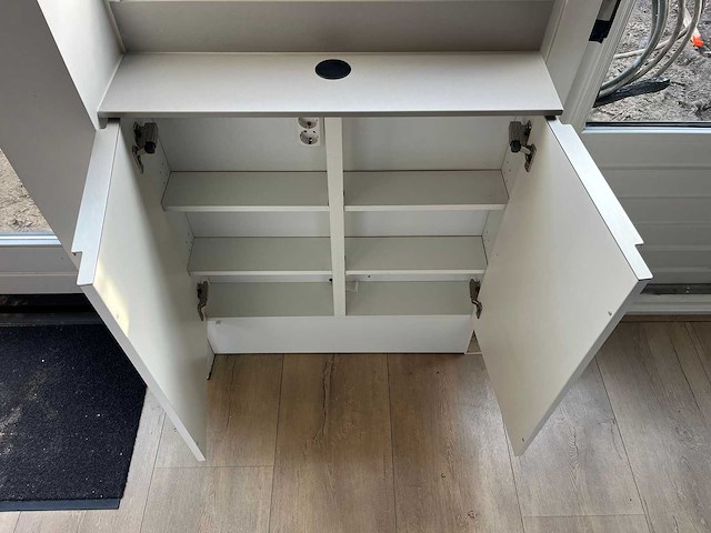 Keuken met apparatuur - afbeelding 9 van  20