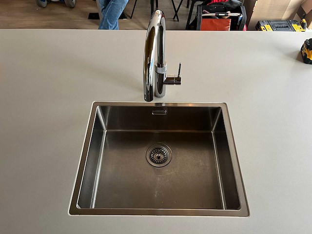 Keuken met apparatuur - afbeelding 5 van  7