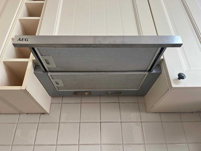 Keuken met apparatuur - afbeelding 4 van  33