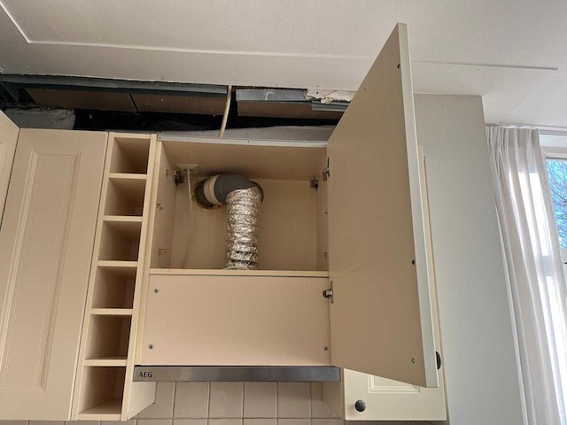 Keuken met apparatuur - afbeelding 6 van  33