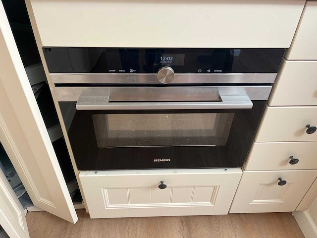 Keuken met apparatuur - afbeelding 19 van  33