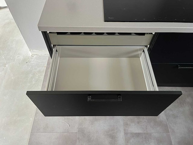 Keuken met apparatuur - afbeelding 20 van  23