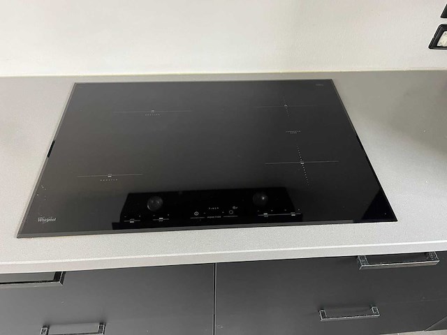 Keuken met apparatuur - afbeelding 22 van  23