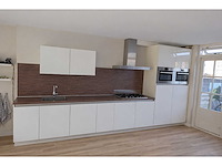 Keuken met apparatuur - afbeelding 1 van  18