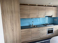 Keuken met apparatuur - afbeelding 1 van  19