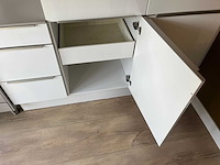 Keuken met apparatuur - afbeelding 3 van  29