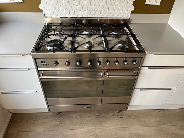 Keuken met apparatuur - afbeelding 7 van  29