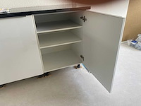 Keuken met apparatuur - afbeelding 3 van  18