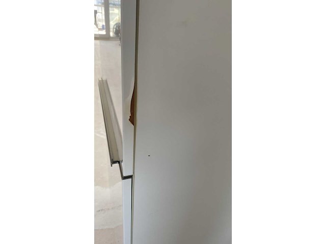 Keuken met apparatuur - afbeelding 12 van  18