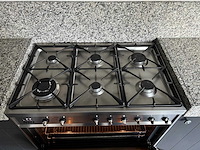 Keuken met apparatuur - afbeelding 4 van  19