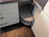 Keuken met apparatuur - afbeelding 3 van  27