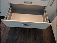 Keuken met apparatuur - afbeelding 4 van  27