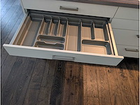Keuken met apparatuur - afbeelding 19 van  27