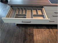 Keuken met apparatuur - afbeelding 22 van  27