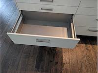 Keuken met apparatuur - afbeelding 23 van  27