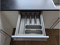 Keuken met apparatuur - afbeelding 14 van  33