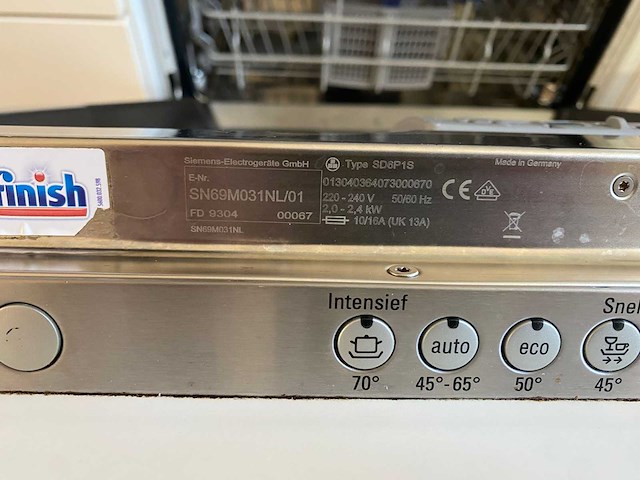 Keuken met apparatuur - afbeelding 2 van  25