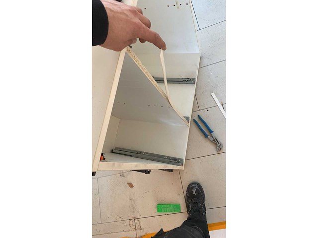 Keuken met apparatuur - afbeelding 18 van  25