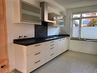 Keuken met apparatuur - afbeelding 11 van  25