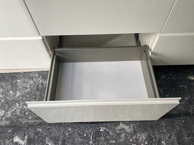 Keuken met apparatuur - afbeelding 31 van  31