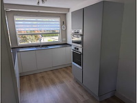 Keuken met apparatuur - afbeelding 1 van  34