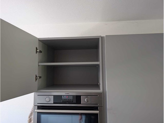 Keuken met apparatuur - afbeelding 20 van  34