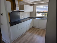 Keuken met apparatuur - afbeelding 33 van  34