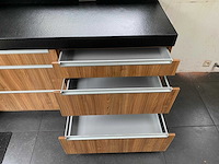 Keuken met apparatuur - afbeelding 26 van  32