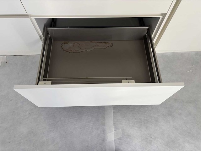 Keuken met apparatuur - afbeelding 9 van  13