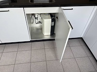 Keuken met apparatuur - afbeelding 10 van  18