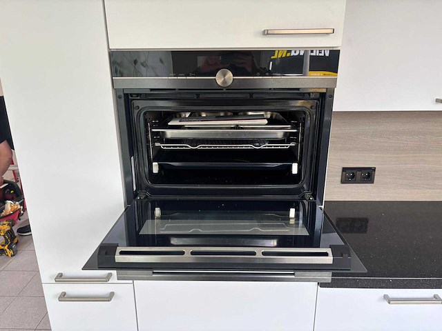 Keuken met apparatuur - afbeelding 18 van  18