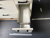 Keuken met apparatuur - afbeelding 2 van  26