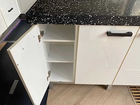 Keuken met apparatuur - afbeelding 6 van  26