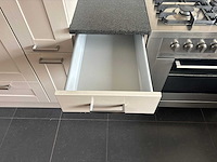 Keuken met apparatuur - afbeelding 5 van  23