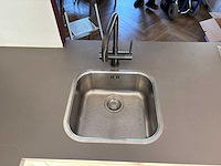 Keuken met apparatuur - afbeelding 2 van  12