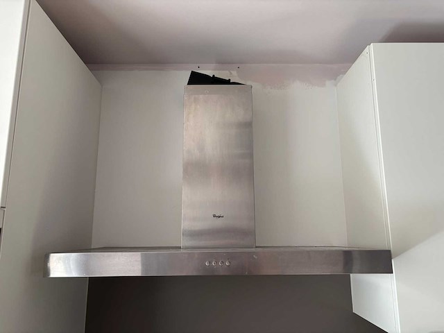 Keuken met apparatuur - afbeelding 3 van  12