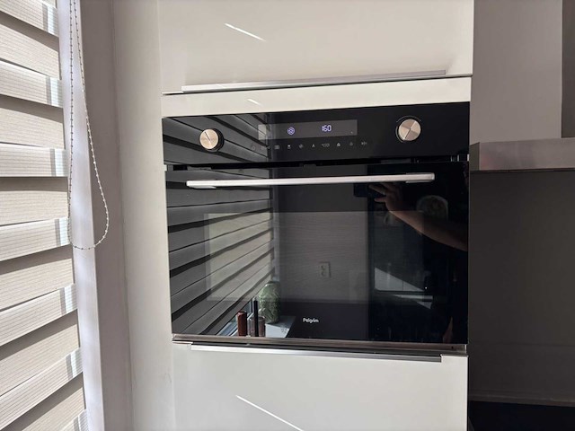 Keuken met apparatuur - afbeelding 9 van  12