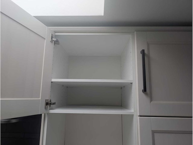 Keuken met apparatuur - afbeelding 15 van  27