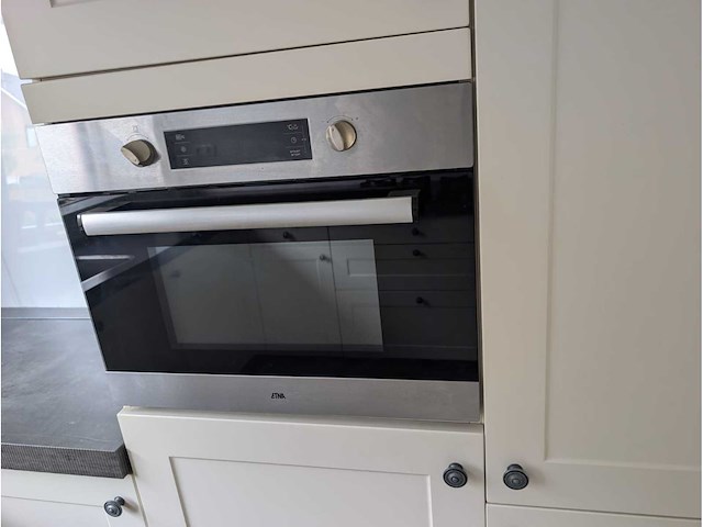 Keuken met apparatuur - afbeelding 22 van  34