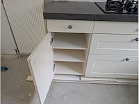 Keuken met apparatuur - afbeelding 30 van  34