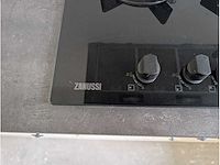 Keuken met apparatuur - afbeelding 32 van  34