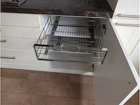 Keuken met apparatuur - afbeelding 10 van  27