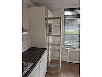 Keuken met apparatuur - afbeelding 18 van  27