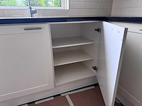 Keuken met apparatuur - afbeelding 13 van  28