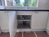 Keuken met apparatuur - afbeelding 18 van  28