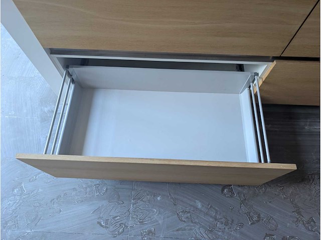 Keuken met apparatuur - afbeelding 14 van  38