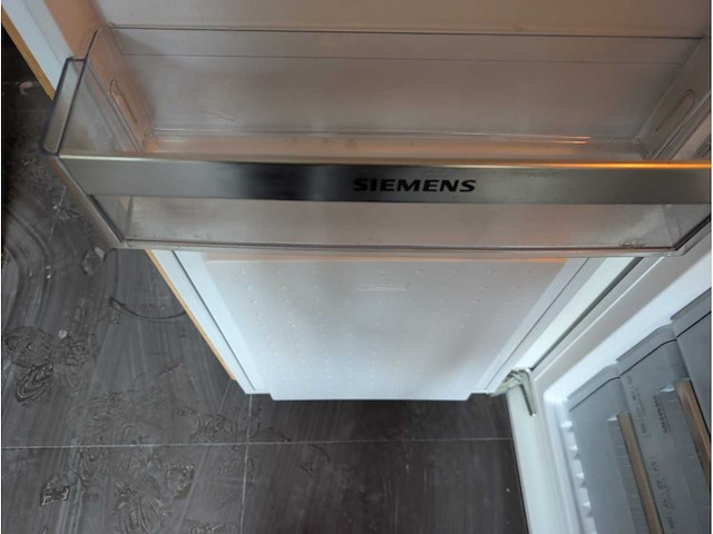 Keuken met apparatuur - afbeelding 22 van  38